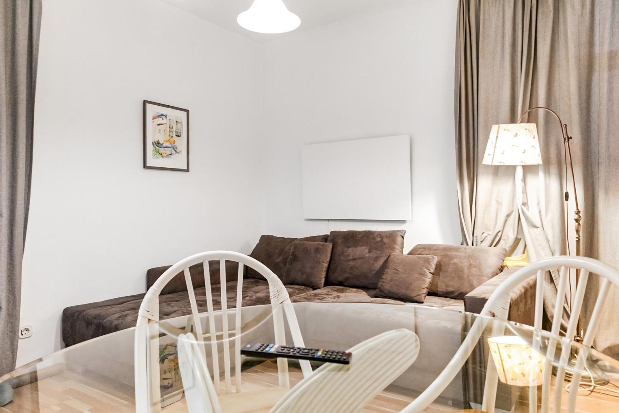 Budget Apartments Well Connected To The Whole City Bécs Kültér fotó